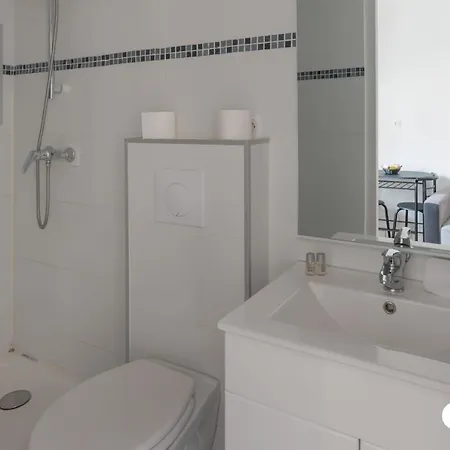 New Central Studio Apartment
